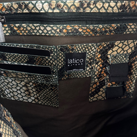 Latico leather Snake Print Shoulder Bag with matching Wallet NWT - Picture 10 of 16